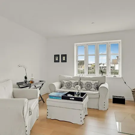 Awesome In With Kitchen Holiday home