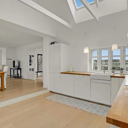 Awesome In With Kitchen Holiday home *